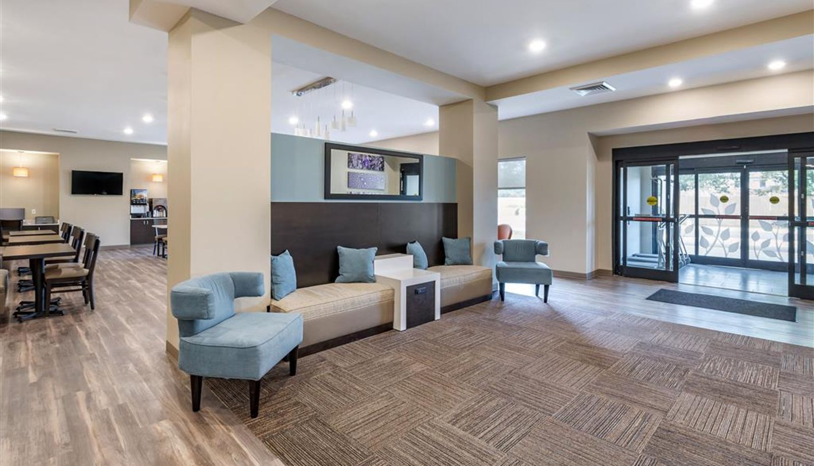 Hall - MainStay Suites Georgetown Lexington North