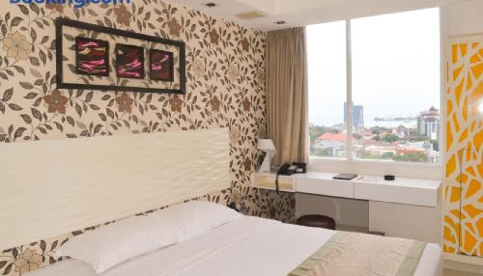 Room - Karebosi Premier Makassar