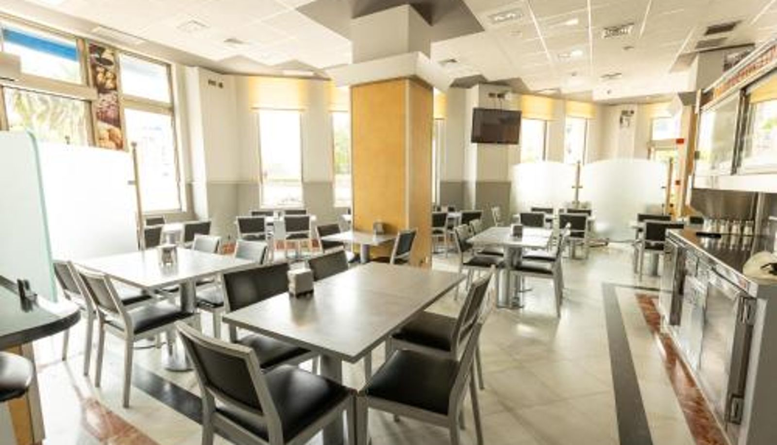Breakfast room within the restaurant - Hotel Montedobra