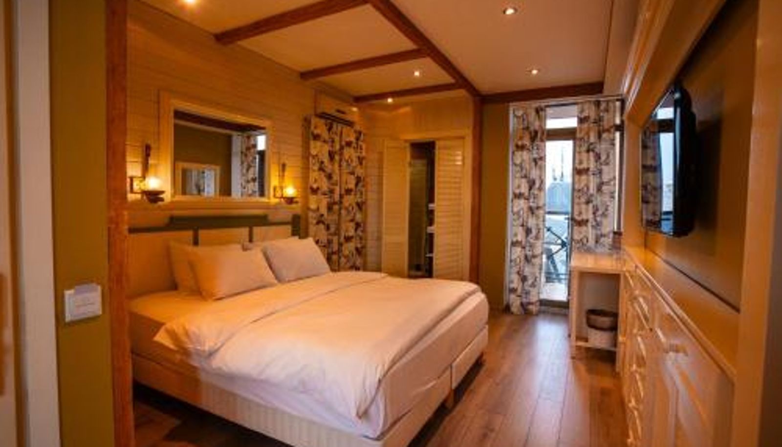 Info - Piazza Boutique Hotel