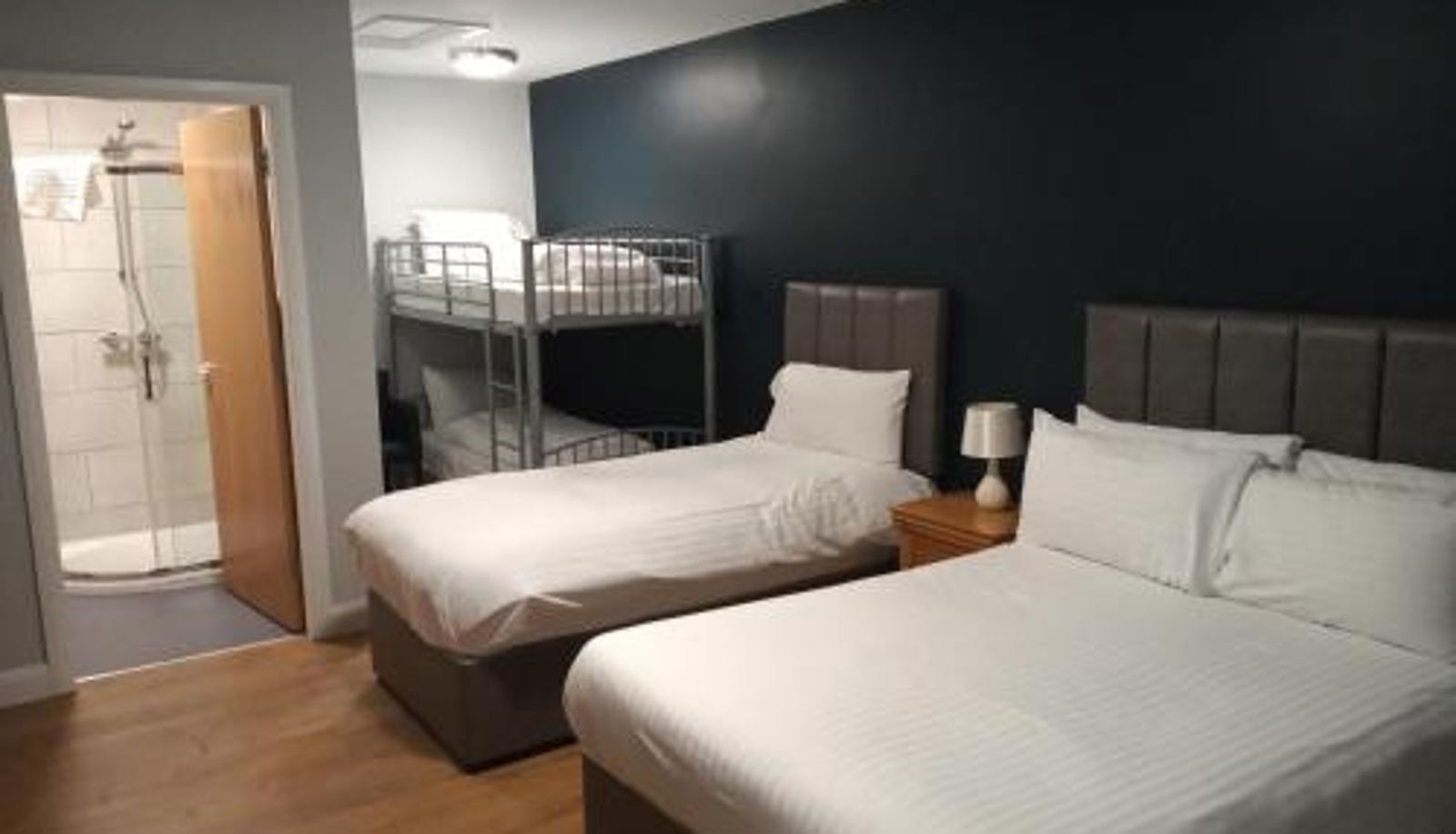 Chambre Familiale - Standing Stones Lodge