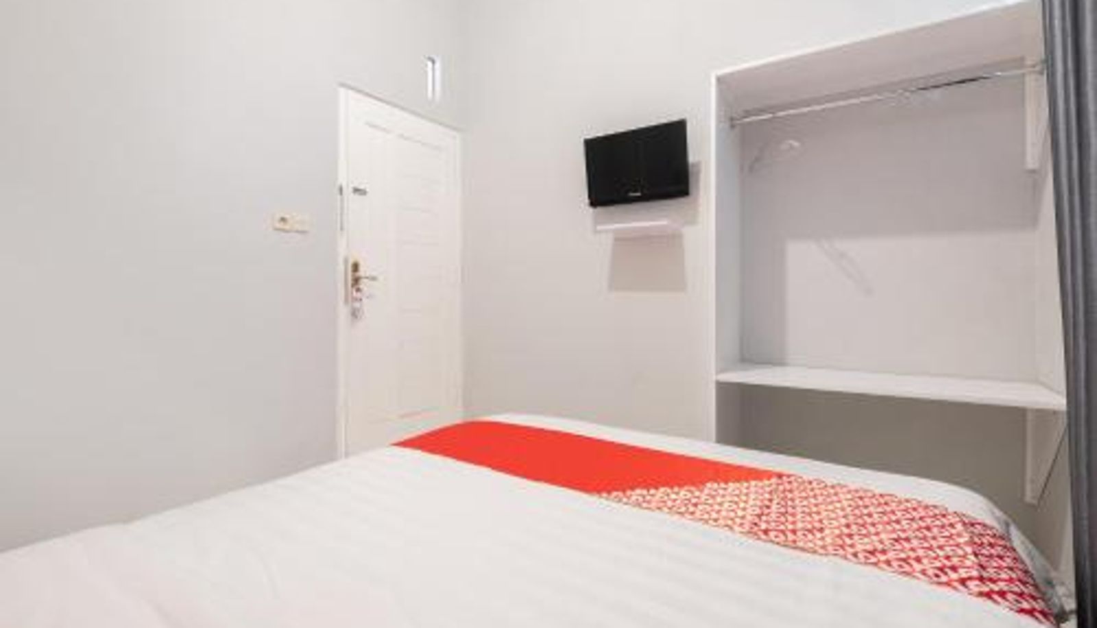 Room - Hotel O Nareswari Guest House Syariah