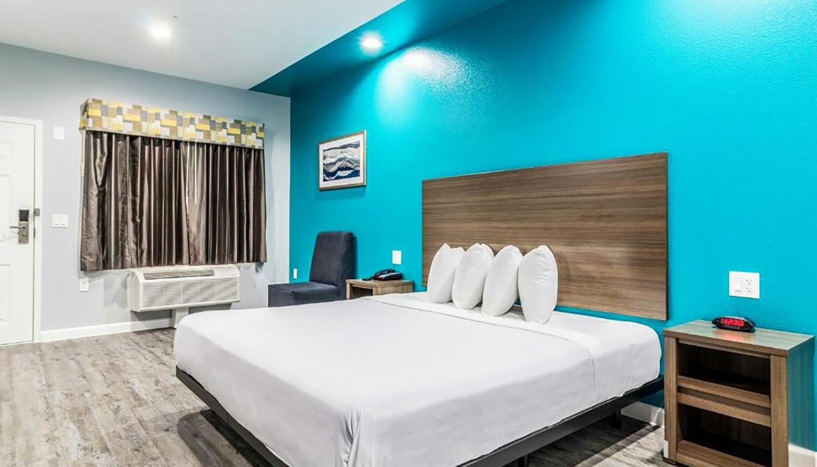 Zimmer - Scottish Inns & Suites Kingwood TX