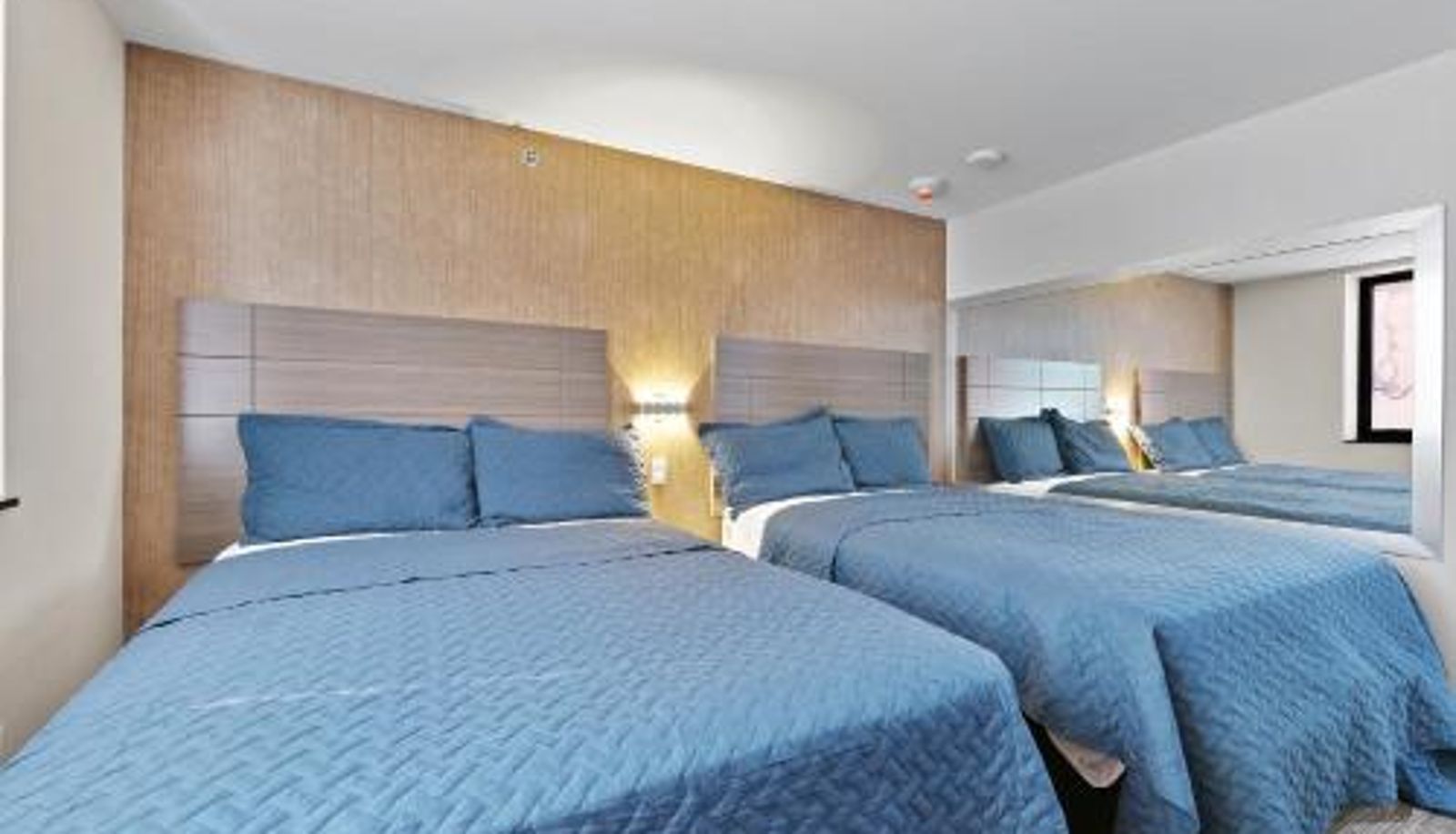 Room - Casa Blanca Hotel Brooklyn Downtown
