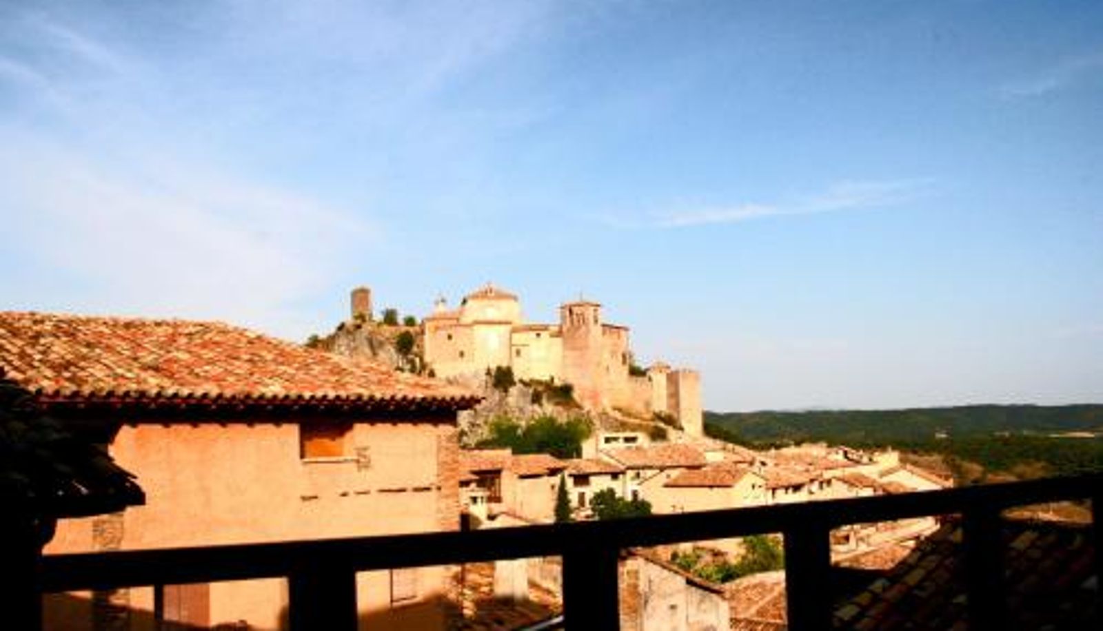 Room - Hotel Castillo de Alquézar