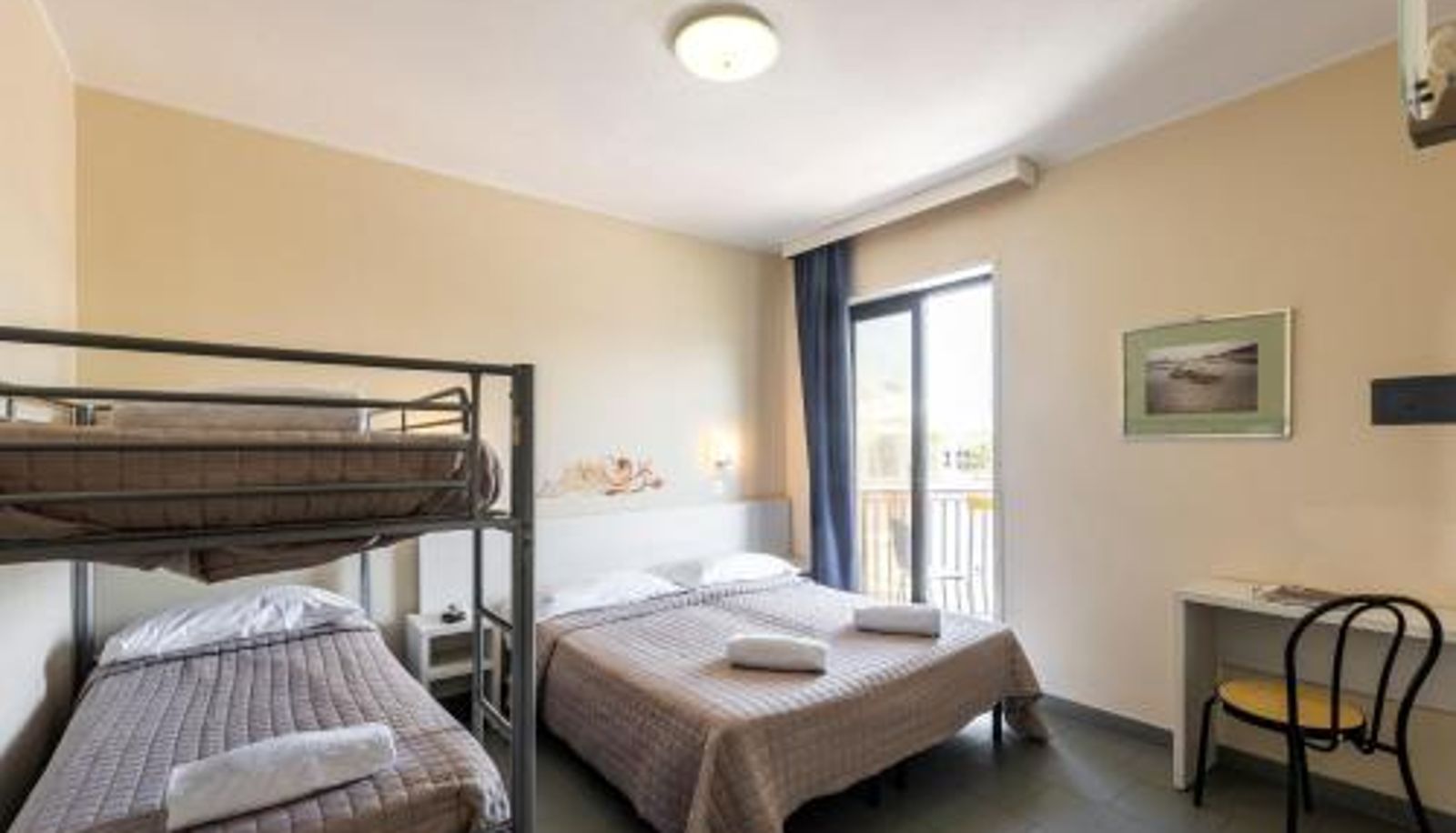 Room - Hotel La Siesta