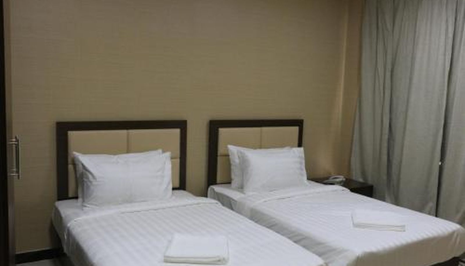 Zimmer - Alpha Suites Hotel