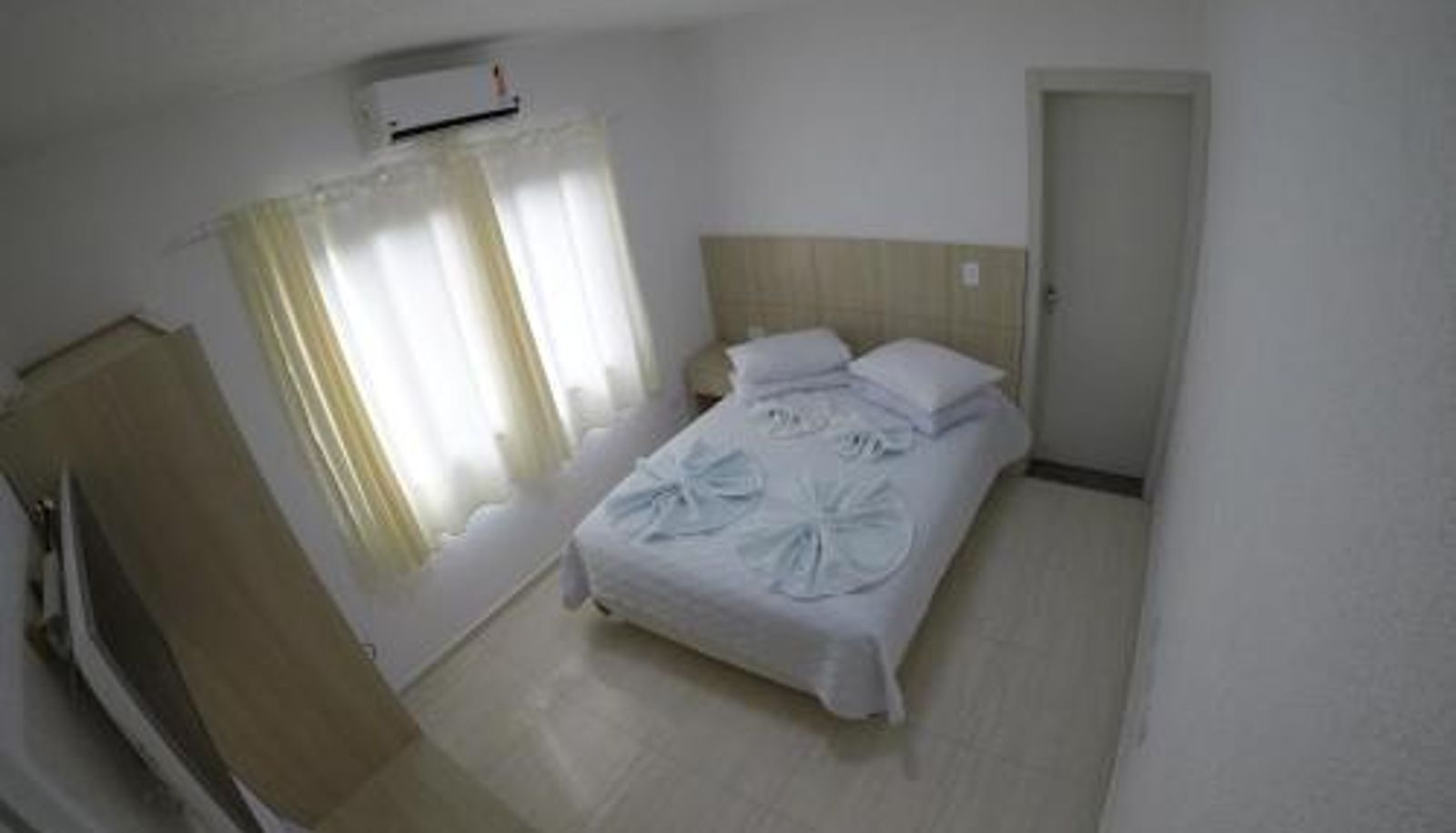 Room - Hotel Dove