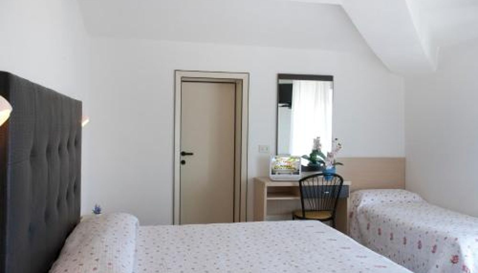 Driepersoonskamer - Hotel Universal