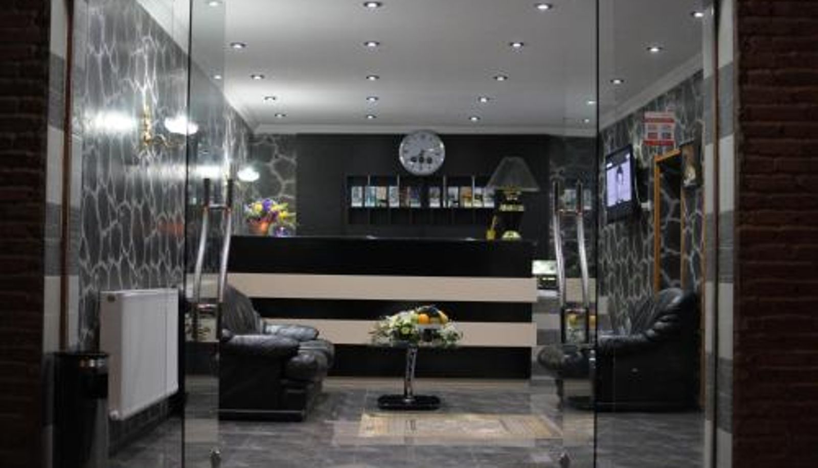 Reception - 7 Baits Hotel