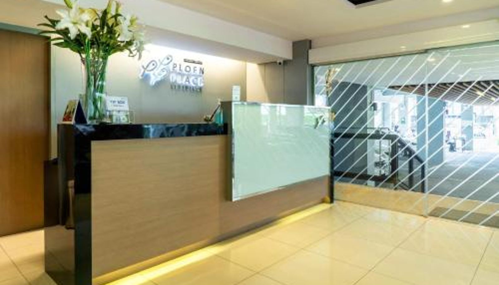 Reception - Ploen Place Residence