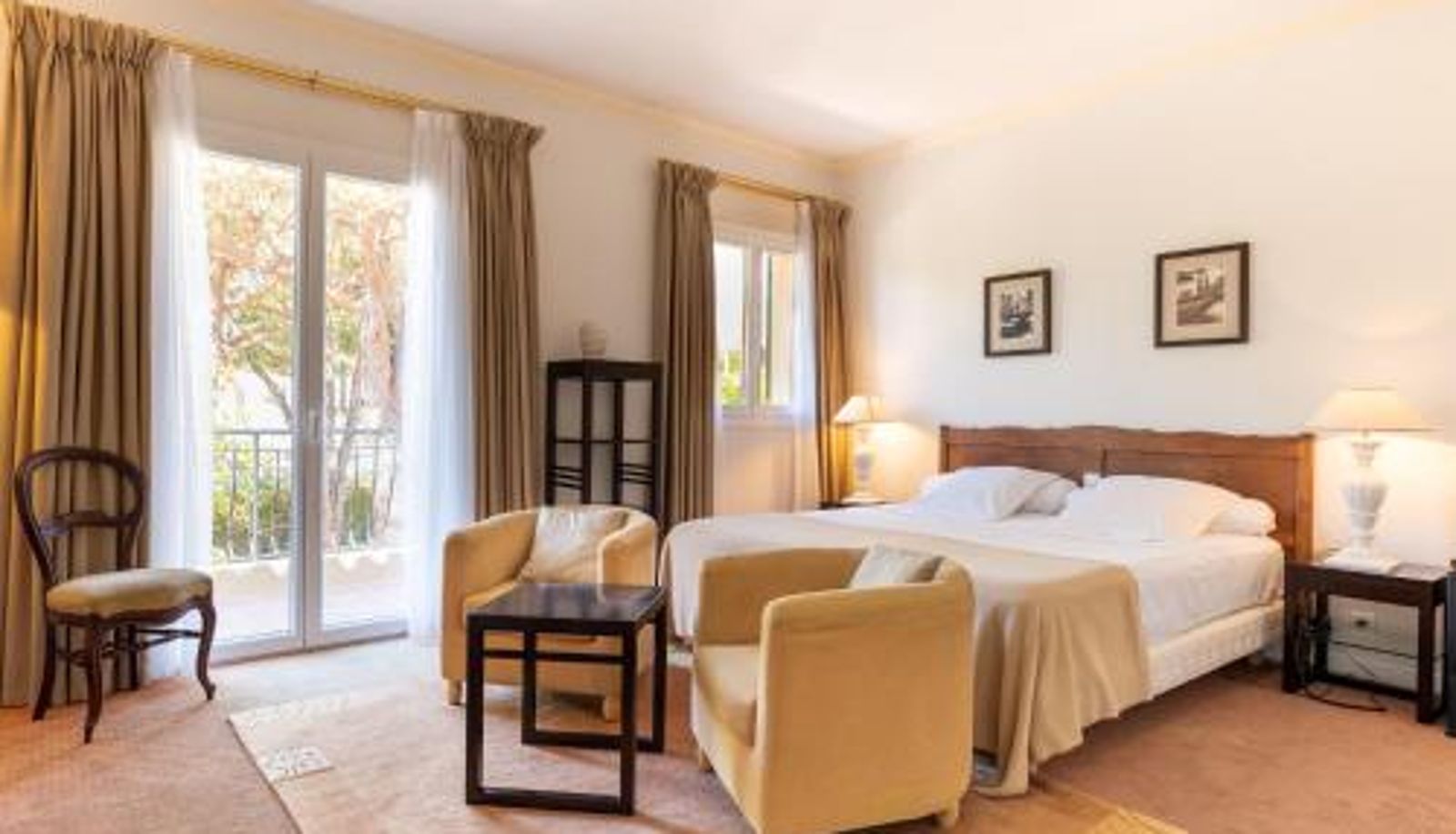 Room - Auberge du Rédier - Logis Hôtels