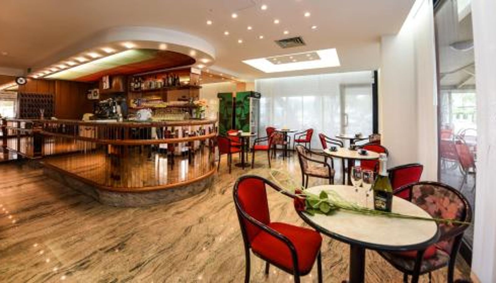 Info - Hotel Caesar
