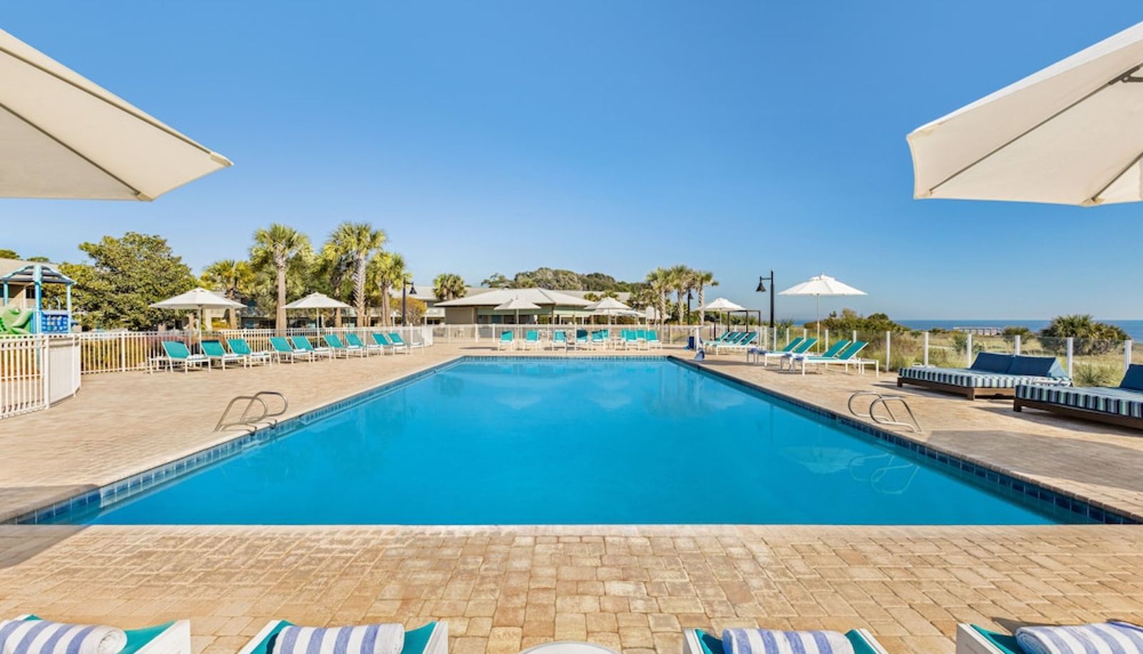Piscine - Holiday Inn Resort JEKYLL ISLAND by IHG