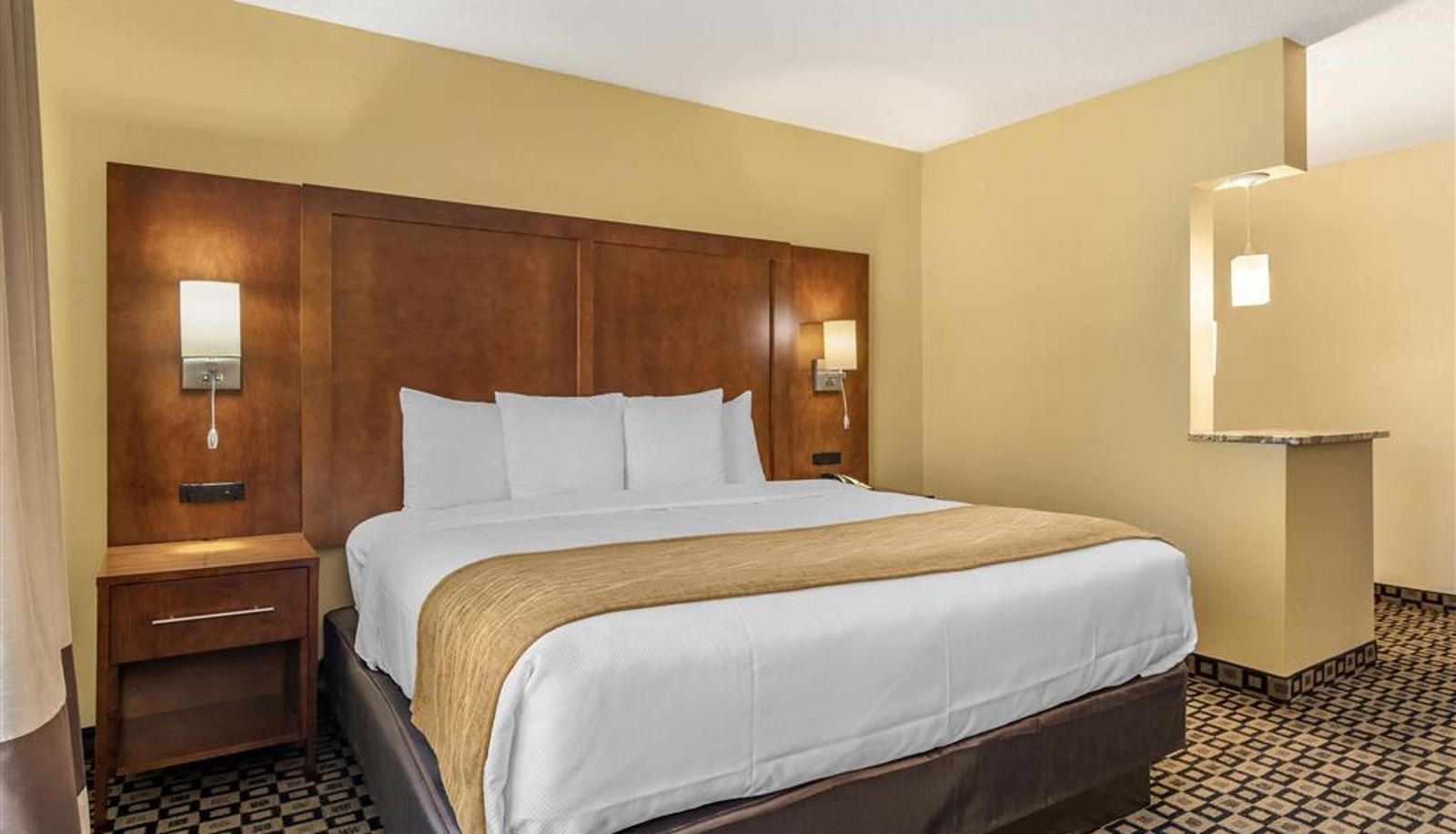 Room - Comfort Inn & Suites Athens North