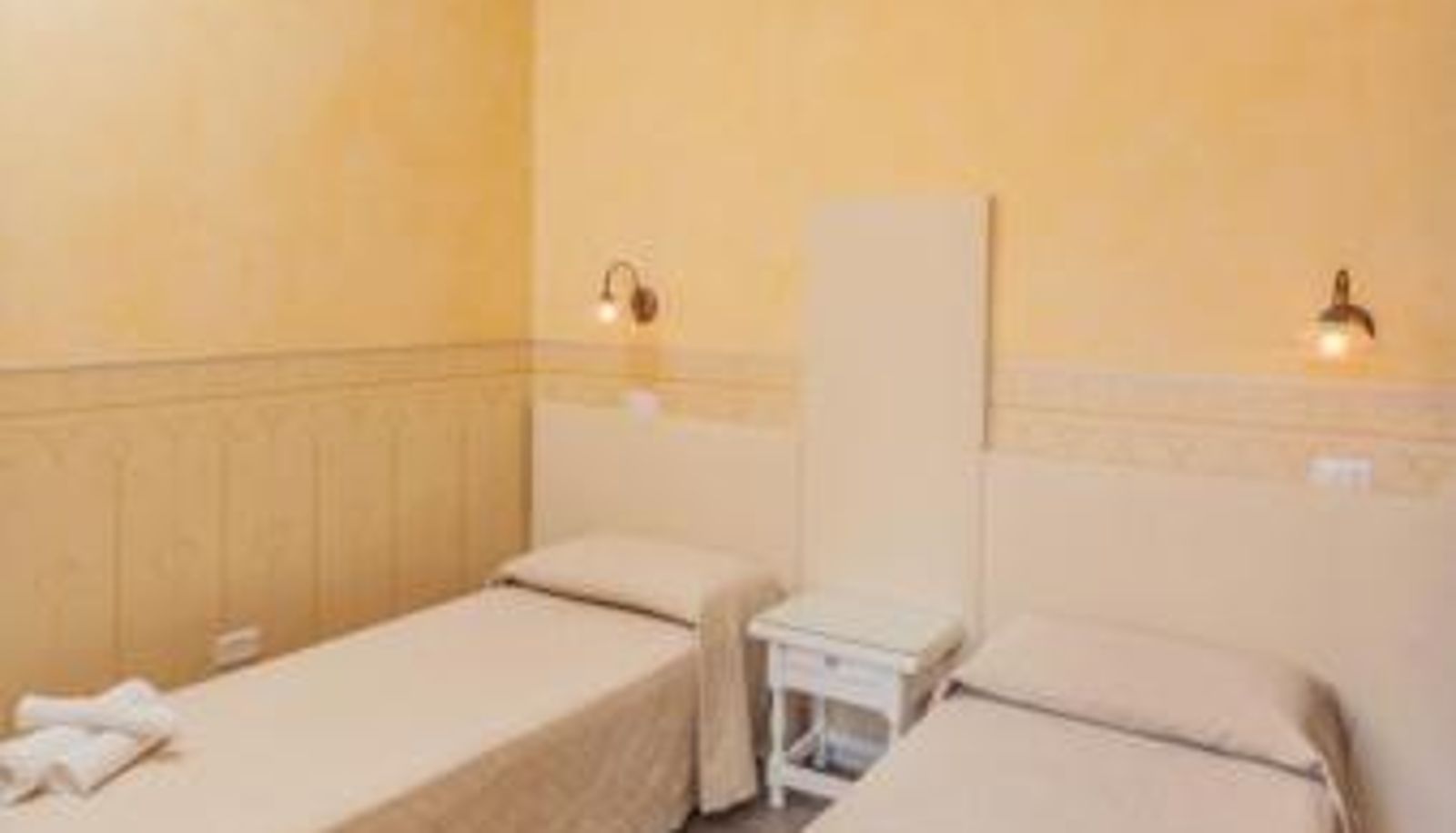 Info - Albergo Della Corte