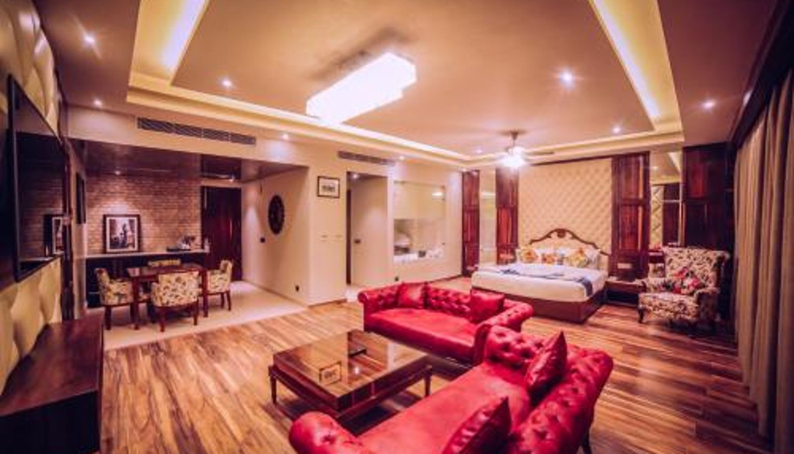 Suite - Hotel Vintage Zirakpur Chandigarh