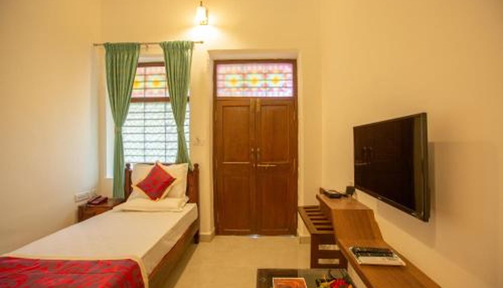 Info - KSTDC Hotel Mayura Adilshahi Bijapur