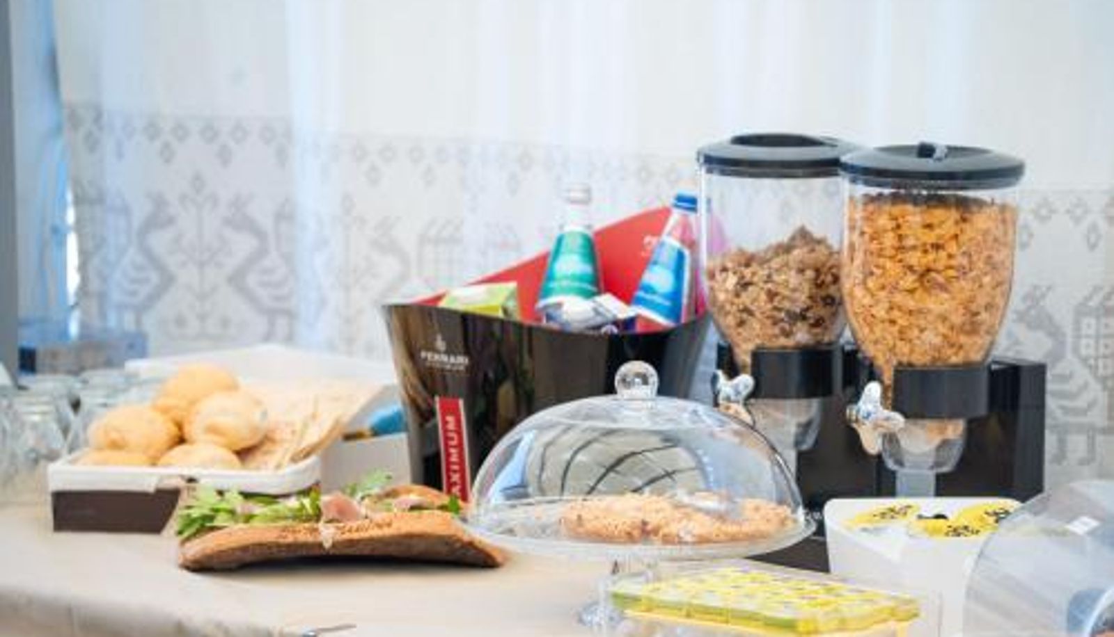 Frühstücksraum innerhalb des Restaurants - Hotel Marina