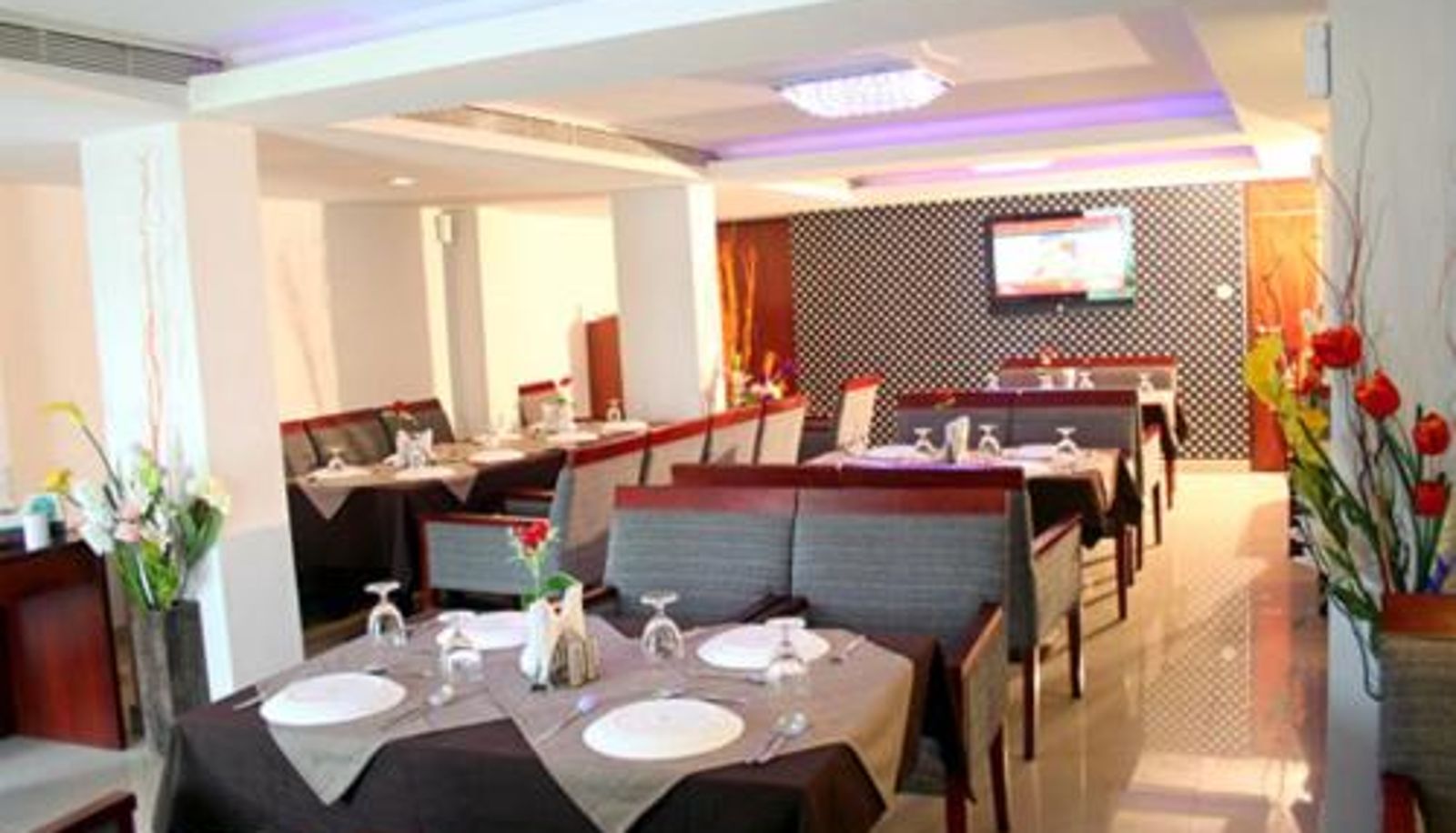 Ontbijtzaal in het restaurant - Hotel Luciya