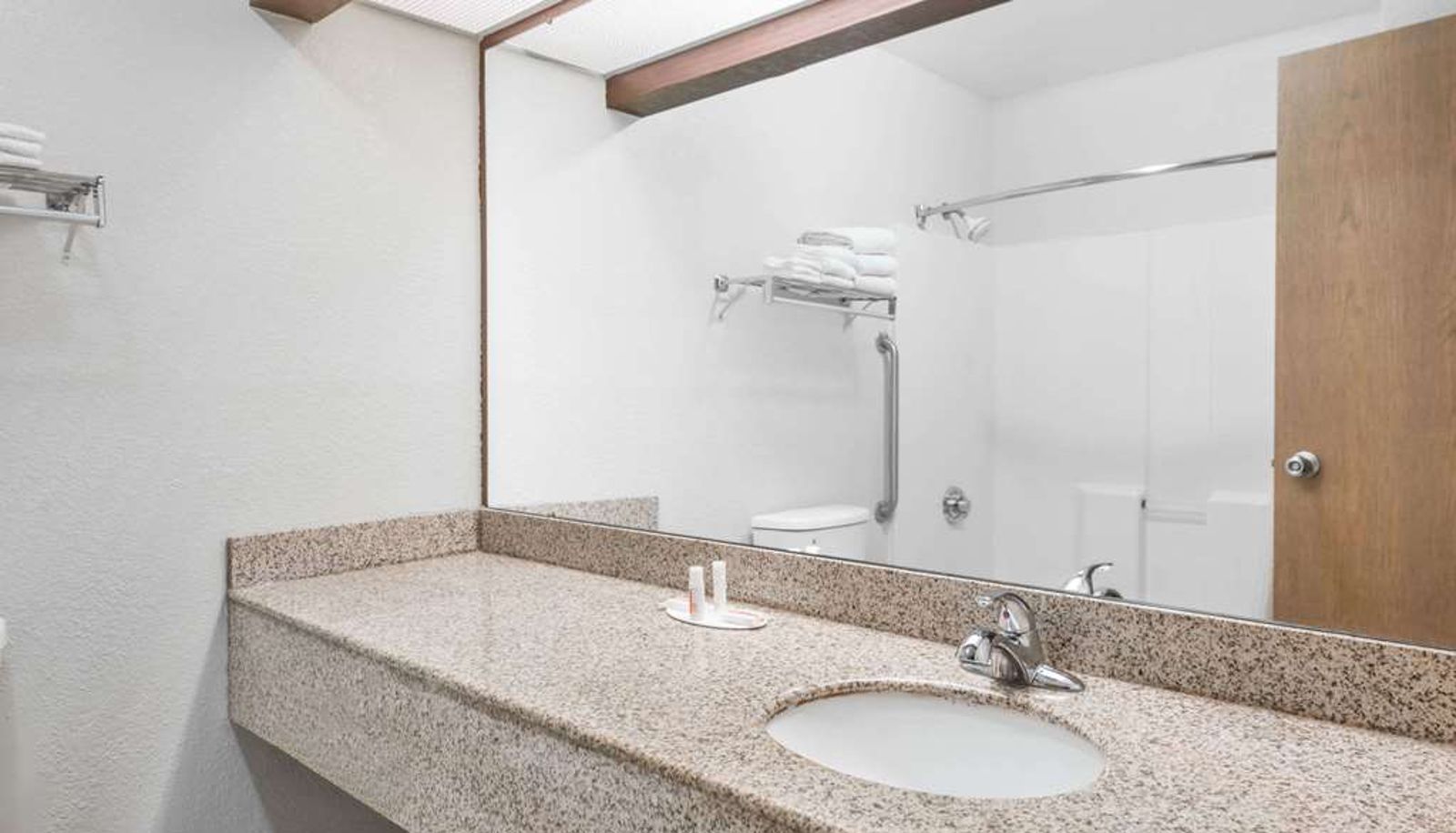 Camera - Days Inn & Suites by Wyndham Casey