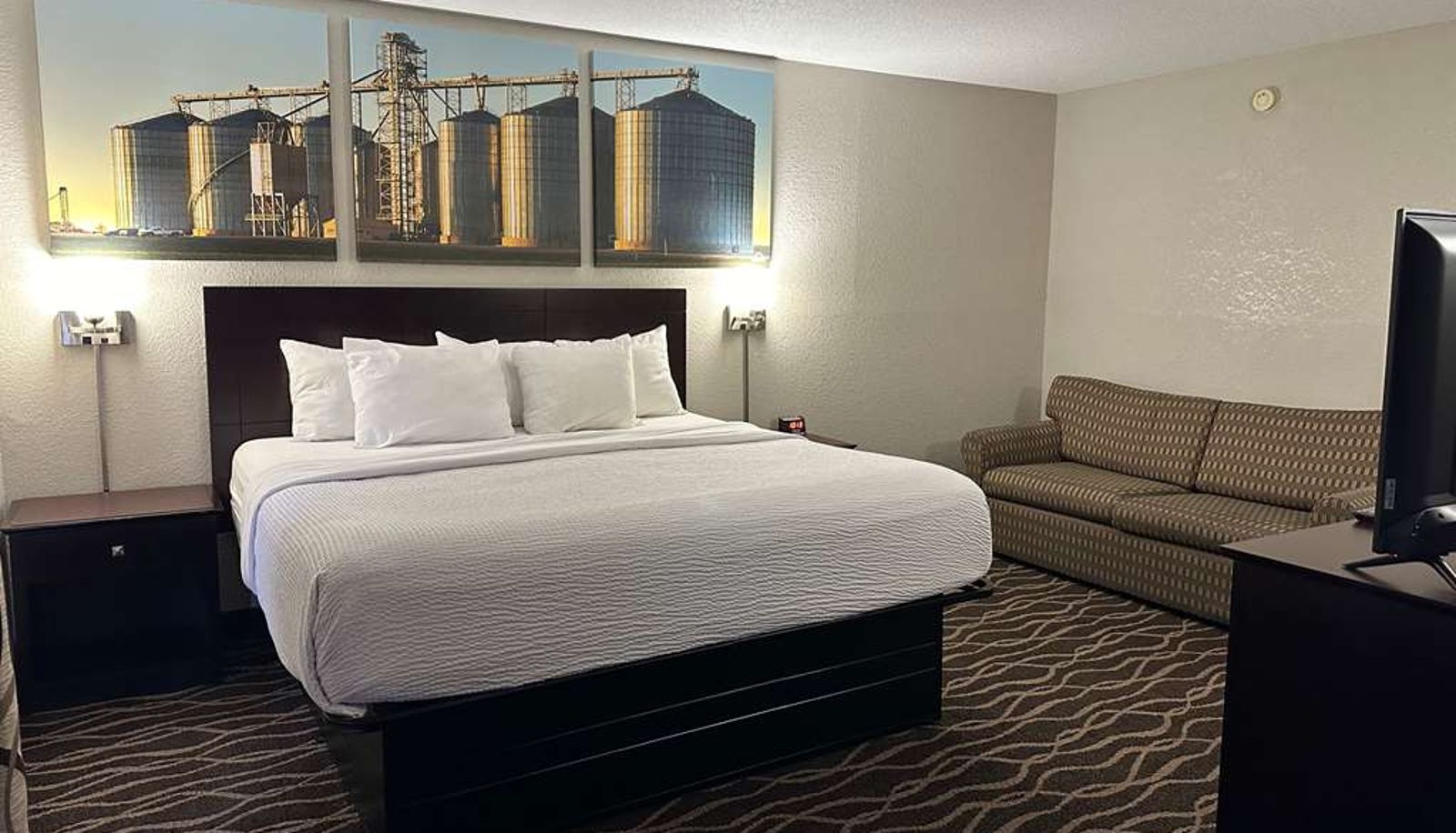 Camera - Days Inn & Suites by Wyndham Casey