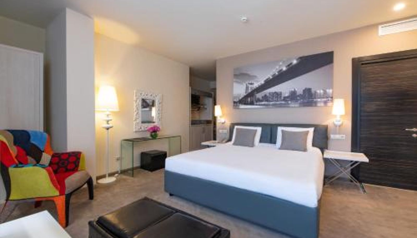 Suite - Opera Suite Hotel