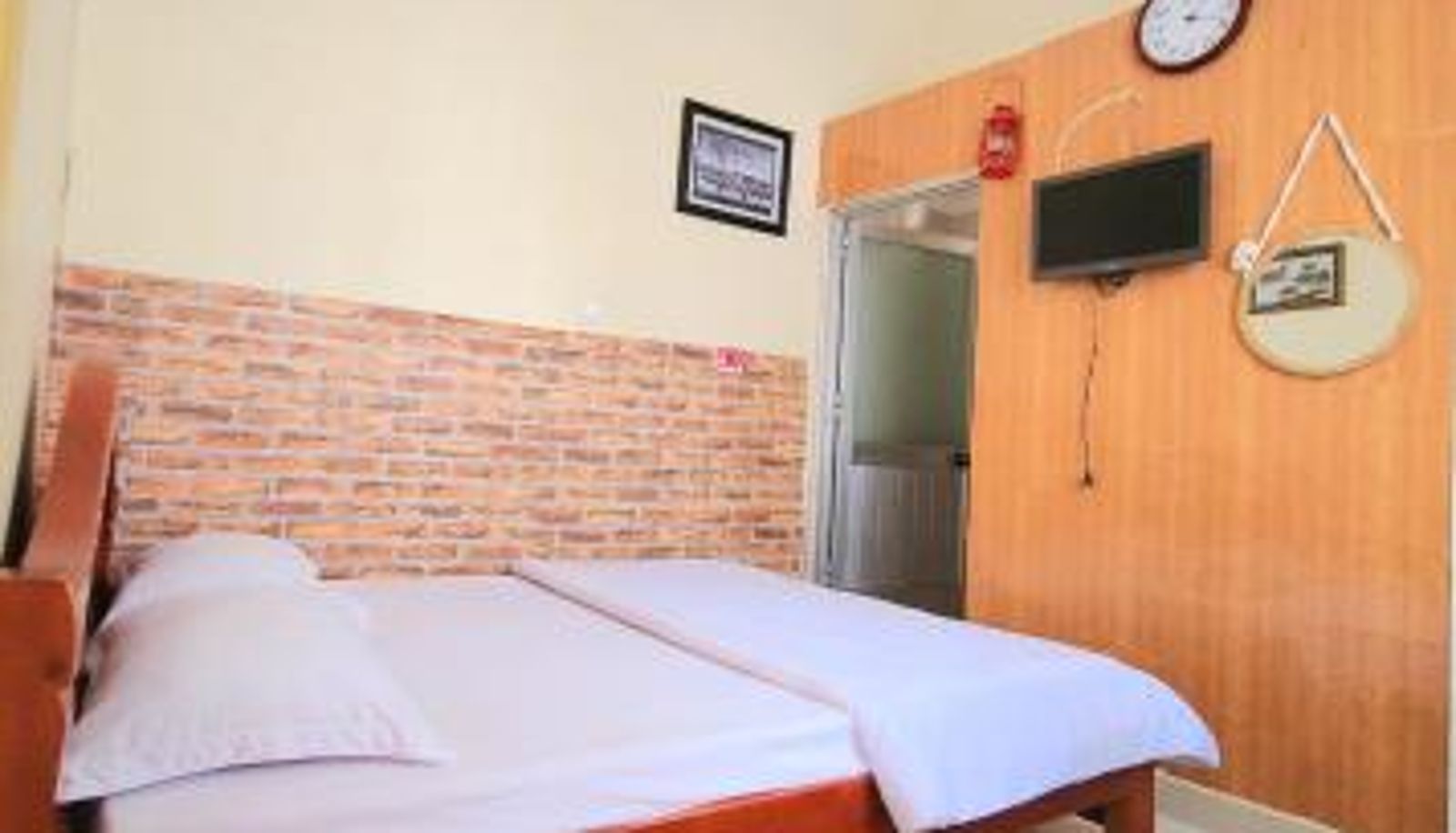 Info - Bình Đào Hotel - Khách sạn ngay trung tâm giá rẻ