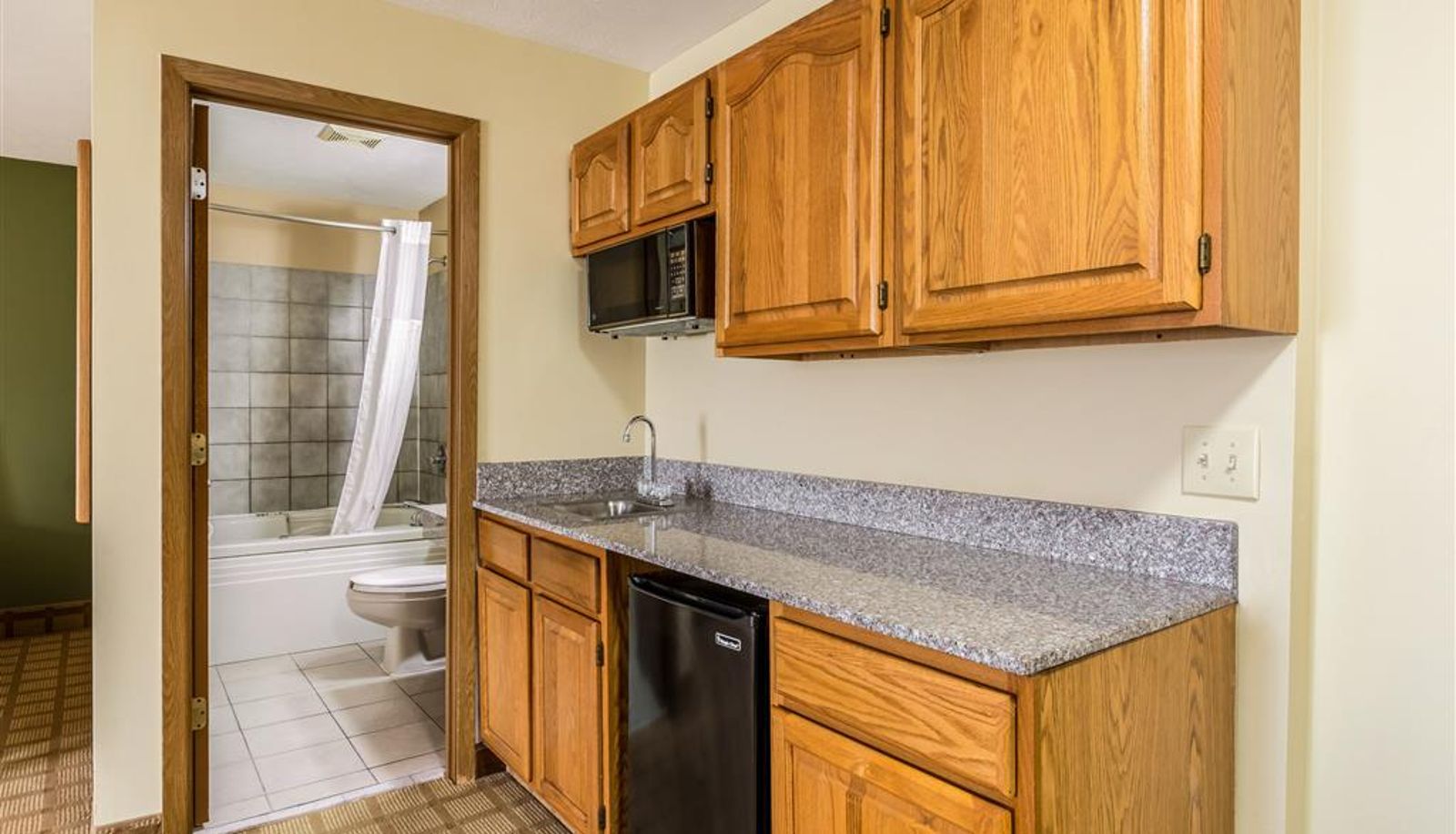 Zimmer - Quality Inn I-74 Batesville
