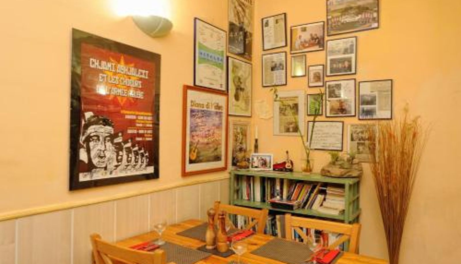 Breakfast room within the restaurant - Auberge Casa Mathea