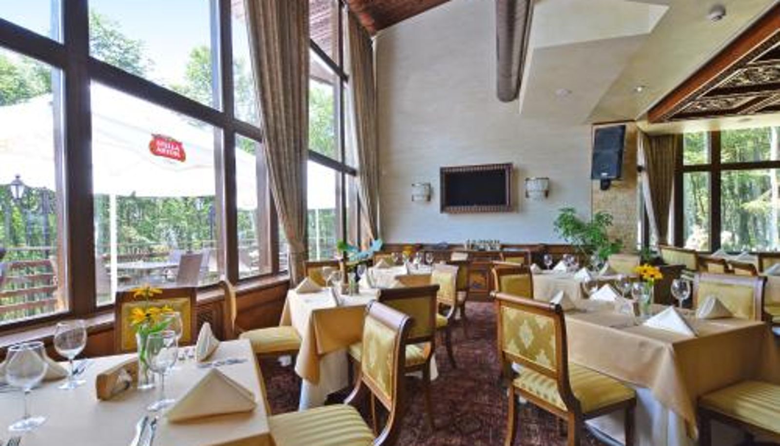 Frühstücksraum innerhalb des Restaurants - Hotel Edelweiss