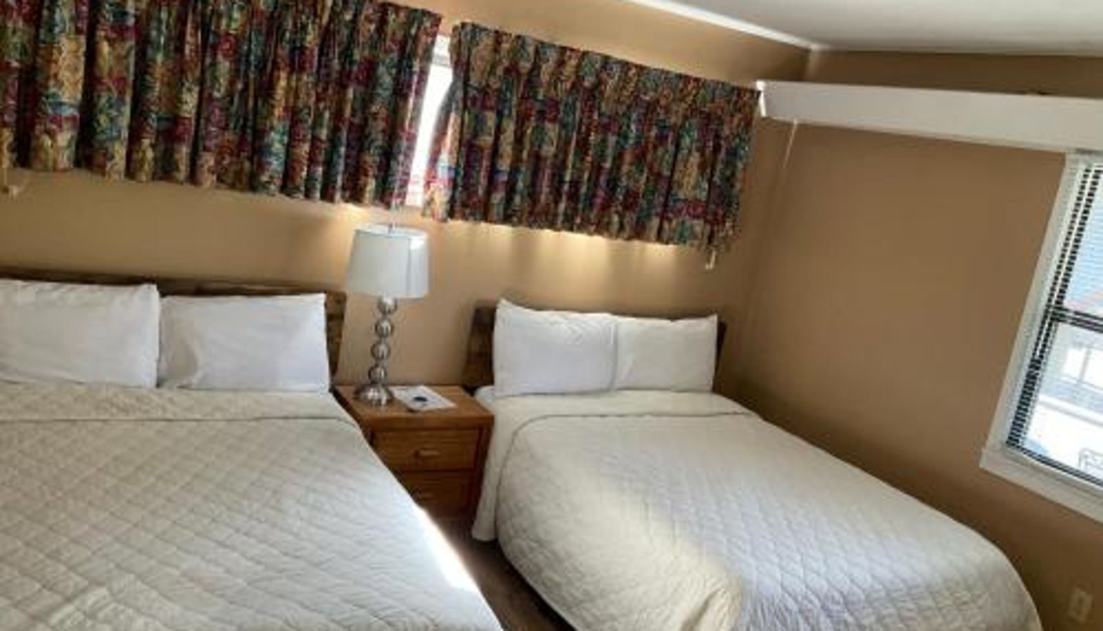 Chambre - Carr's Northside Hotel and Cottages