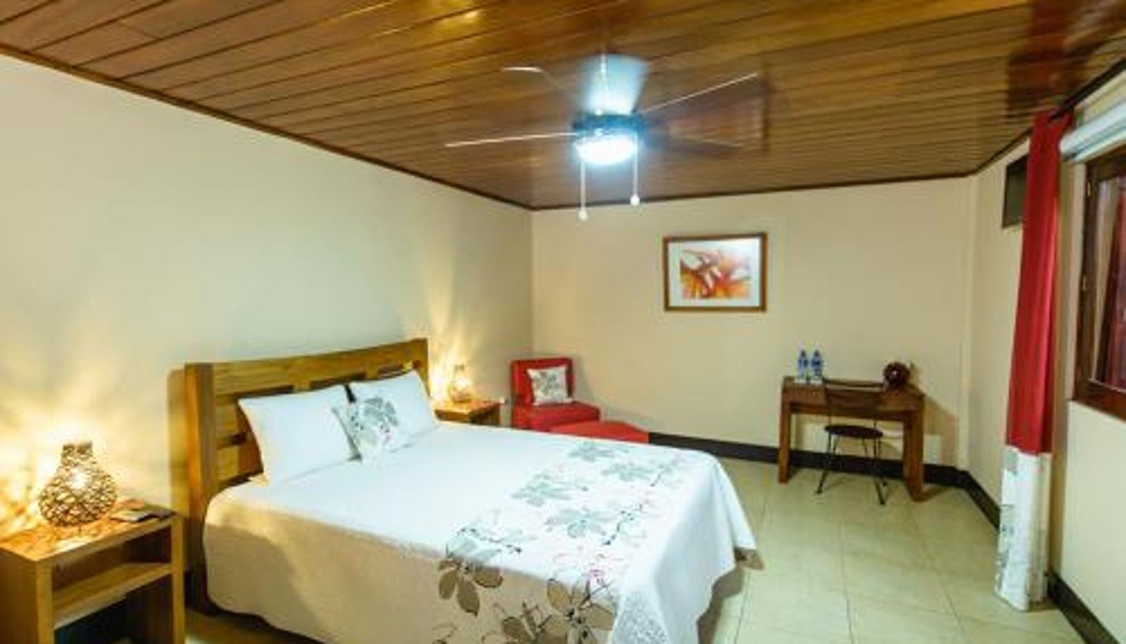 Room - Hotel Flor De Sarta