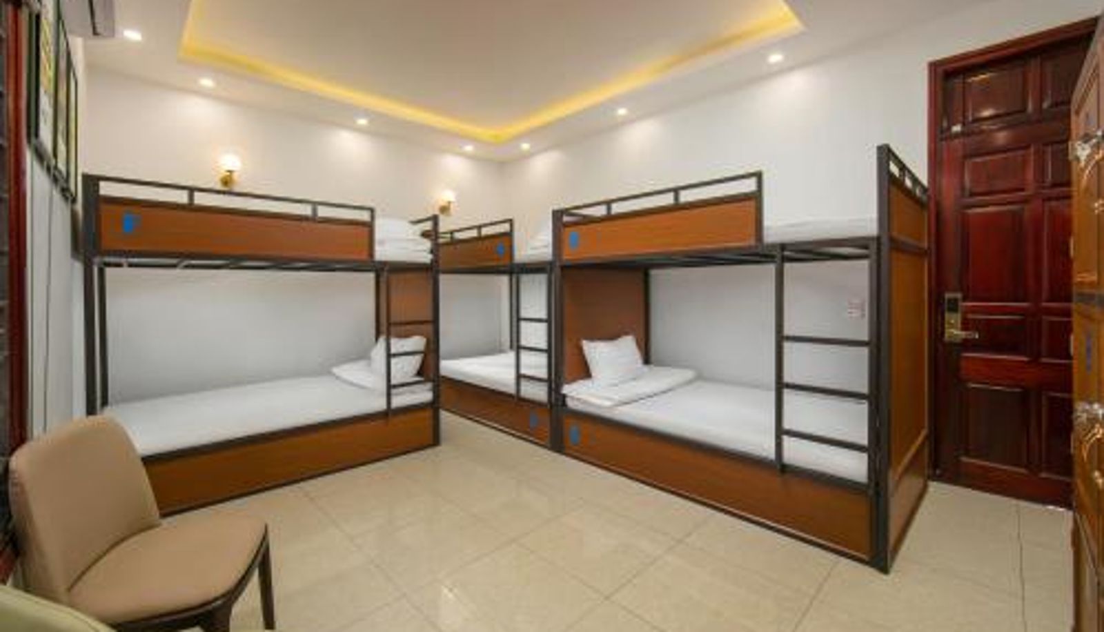 Camera - New Airport Hotel