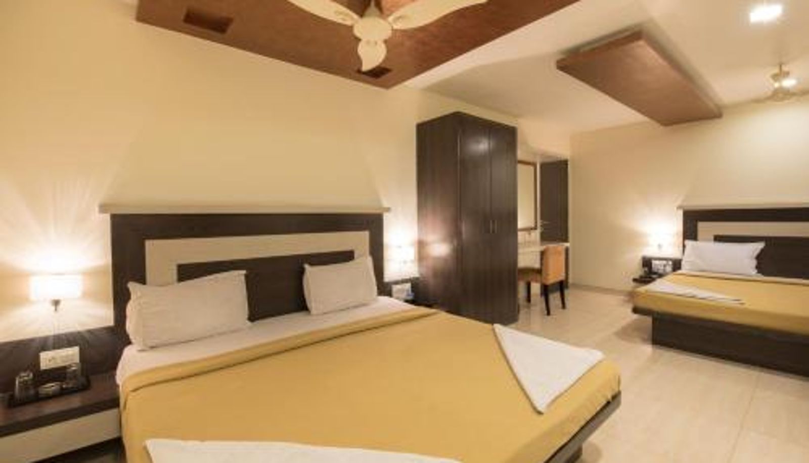 Room - Hotel Vaikunth By Adamo
