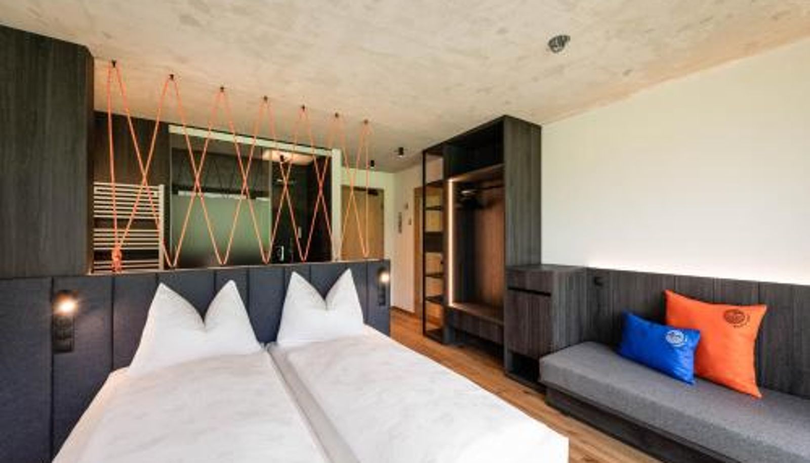 Zimmer - Hotel Wochtla Buam Aktivhotel am Kronplatz mit Sauna
