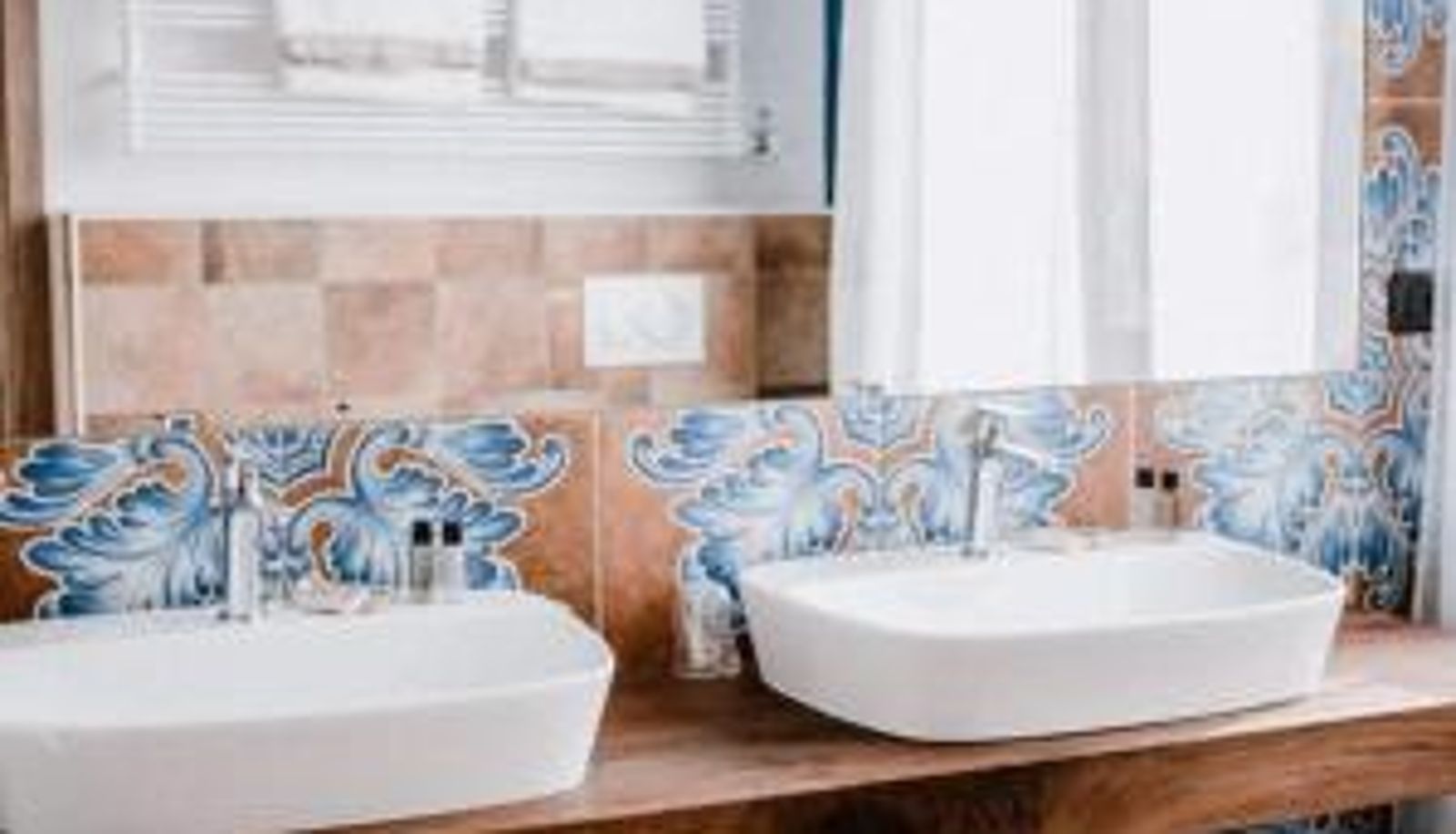 Bathroom - Panoramic Villa Garassino - country rooms and fine restaurant