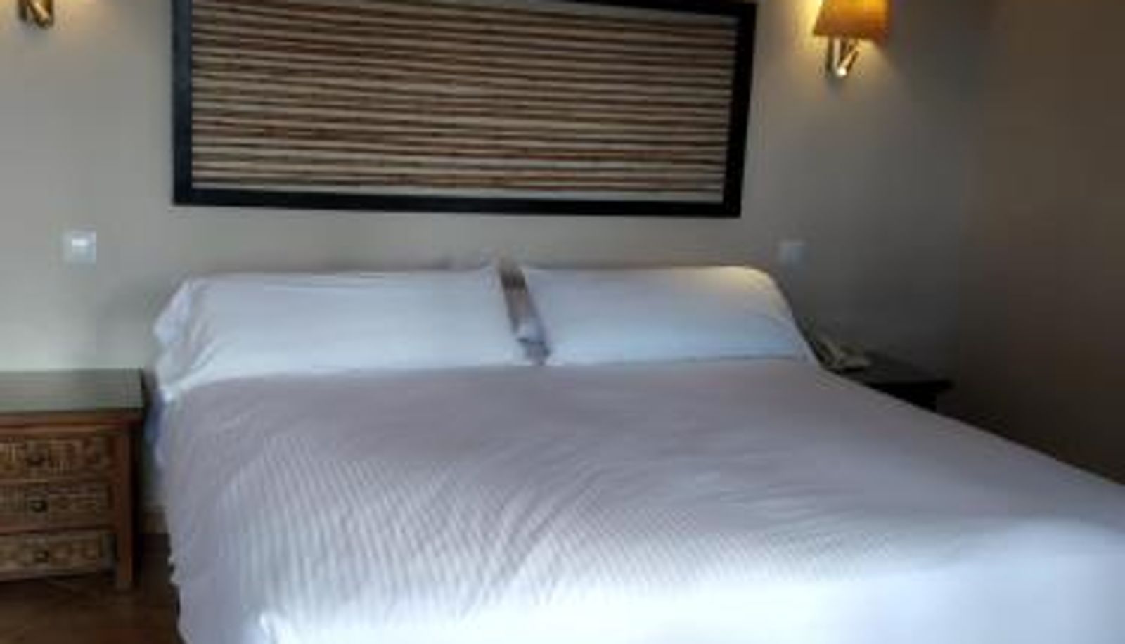 Room - Beach Hotel Dos Mares