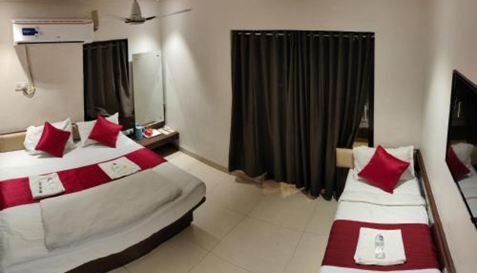 Triple room - Hotel Anand Palace