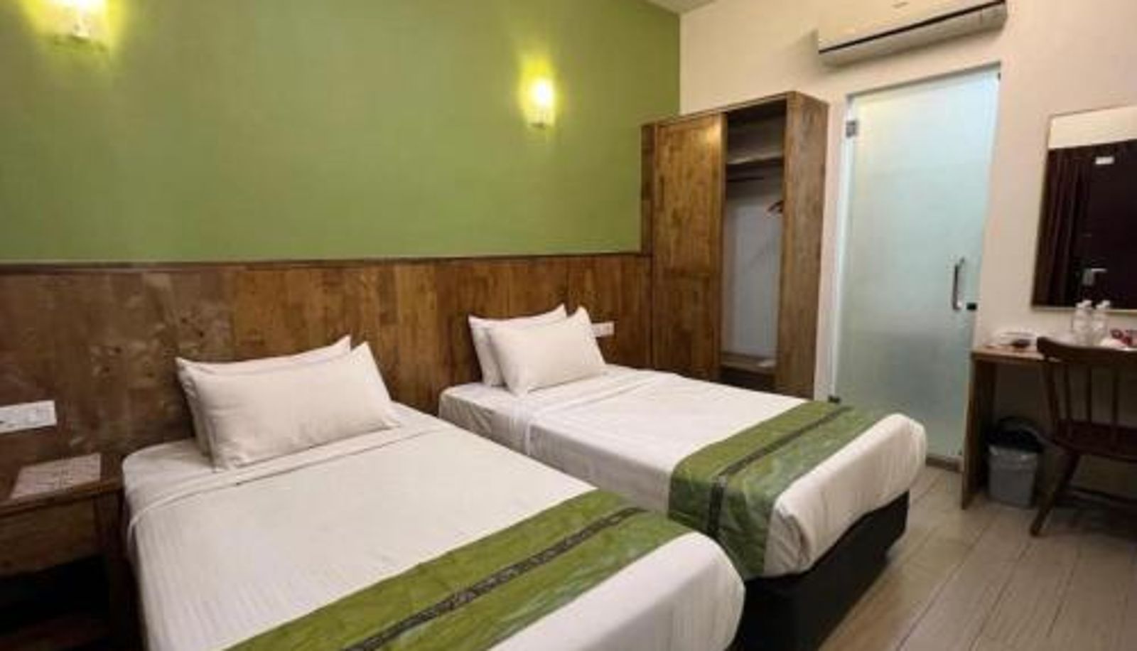 Room - Palette Jonker Street Formerly Swiss Heritage