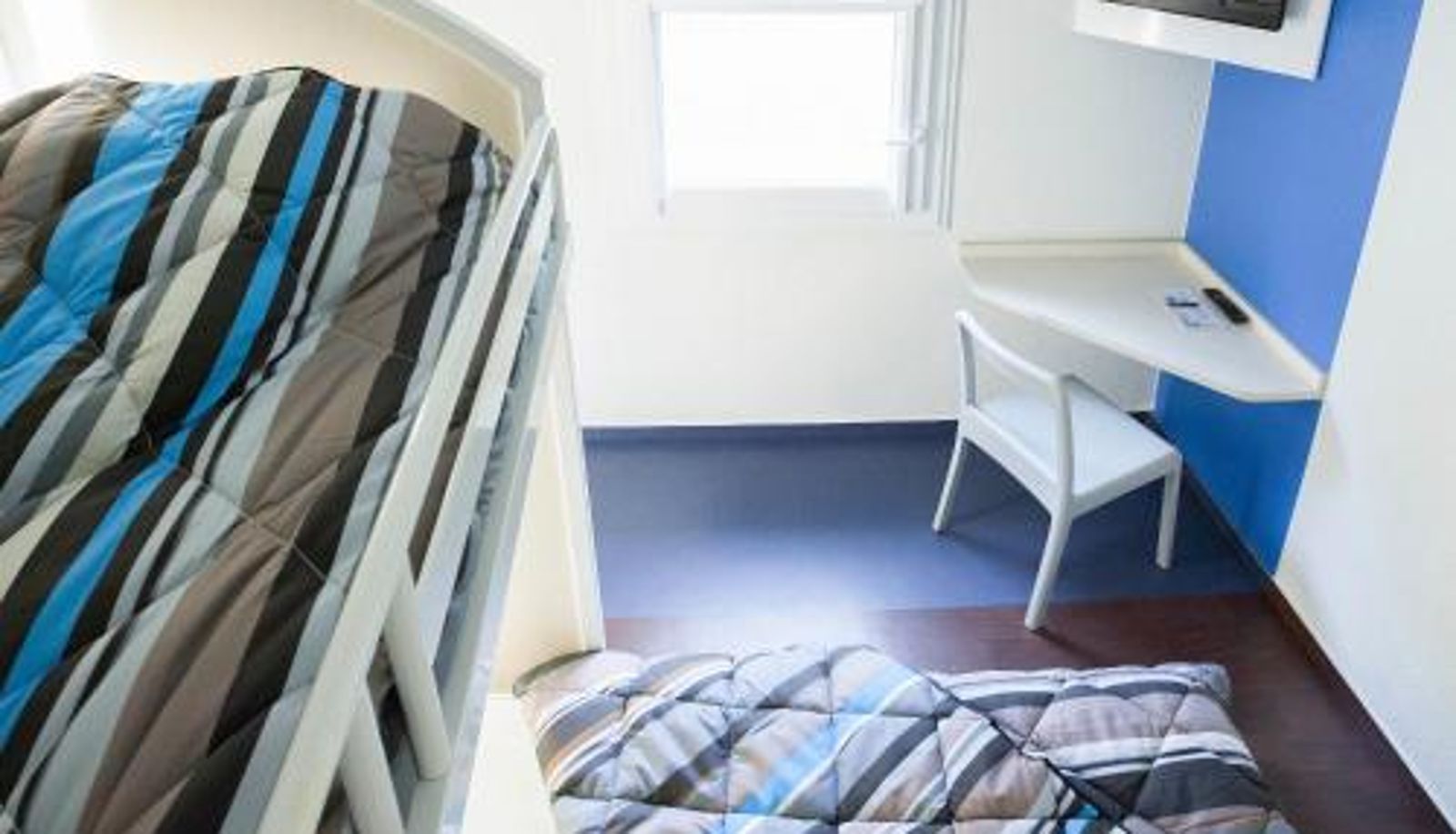 Dreibettzimmer - Unisotel Montauban EX F1