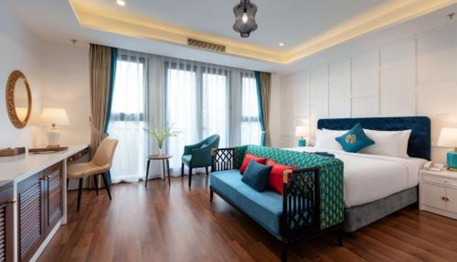 Suite - Minasi HanoiOi Lakeside Hotel