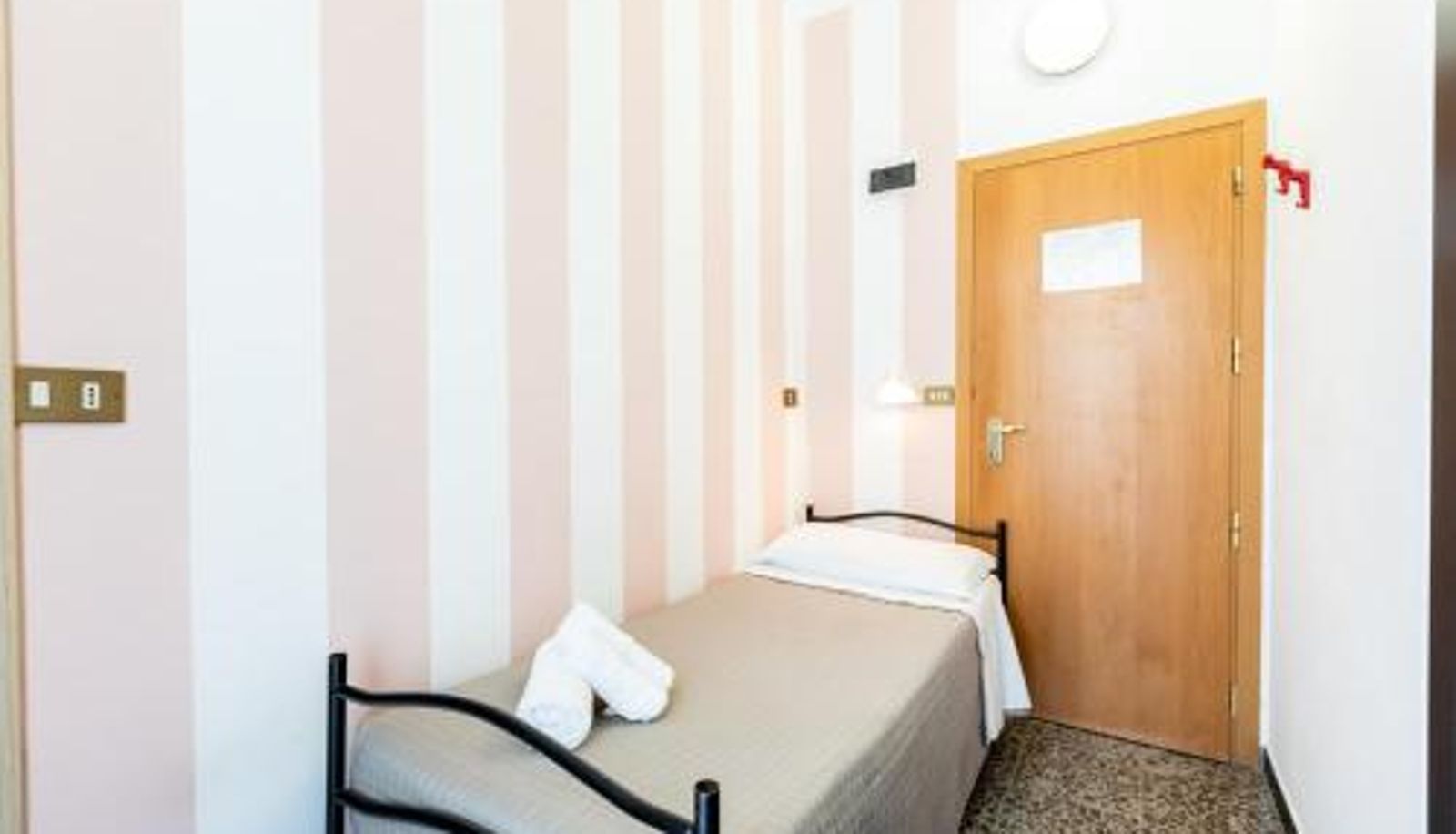 Info - Beach Hotel Clerice