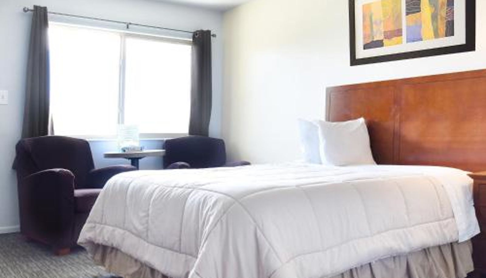 Room - GREELEY UNIVERSITY INN/ GREELEY INN