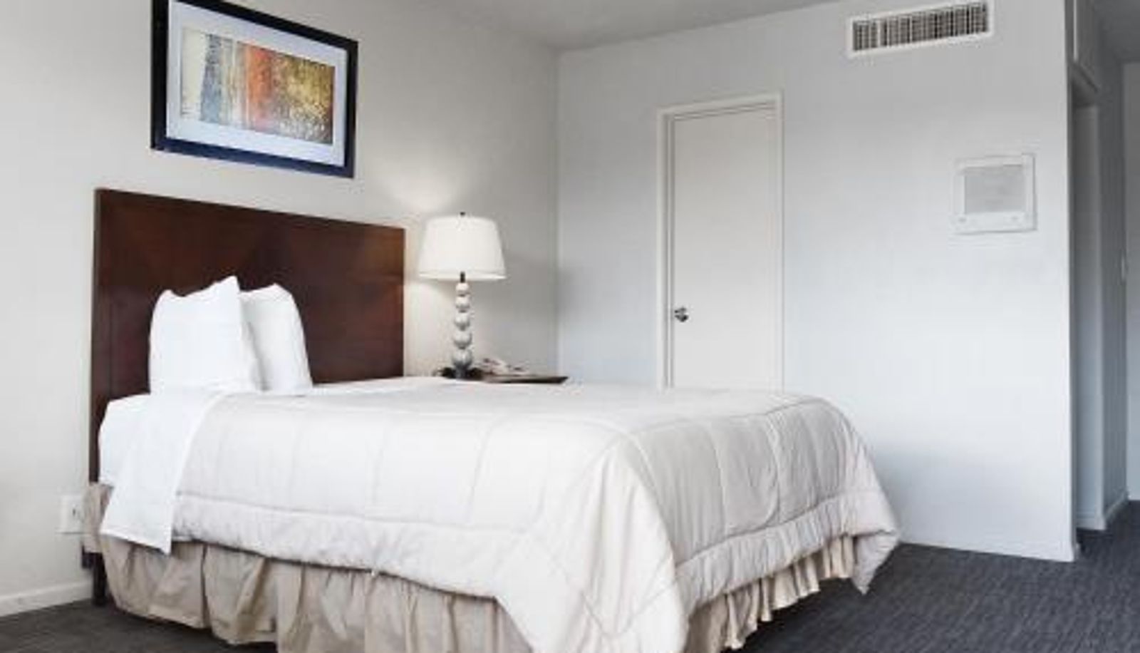 Room - GREELEY UNIVERSITY INN/ GREELEY INN