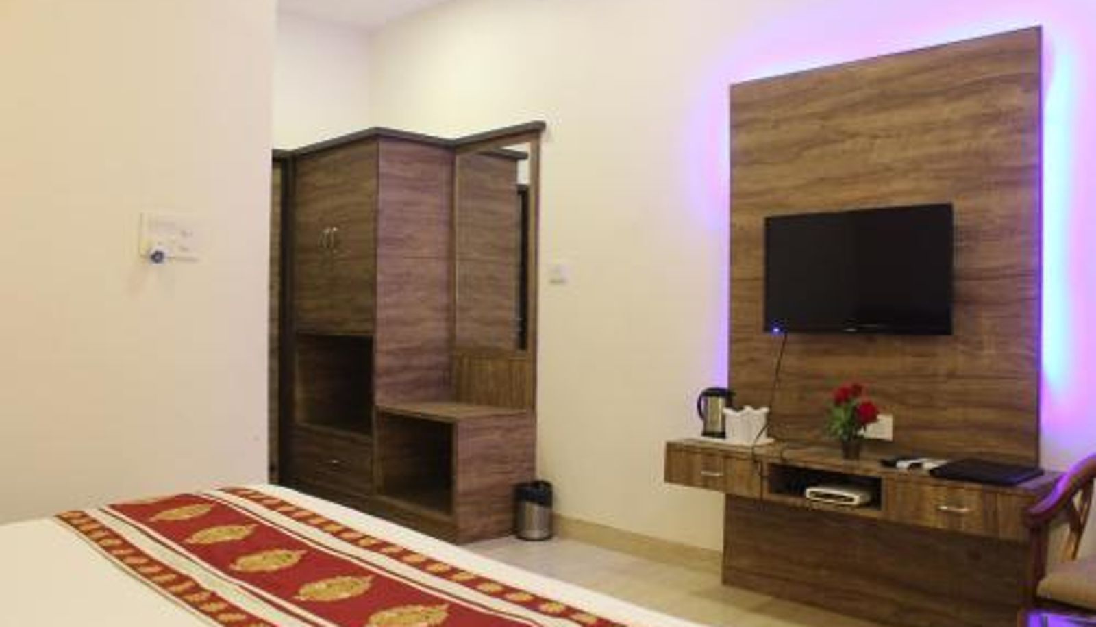 Chambre - Regal Hotel and restaurant
