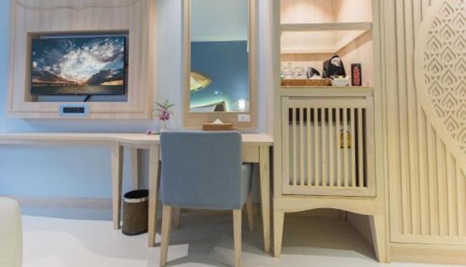 Zimmer - Beyond Patong