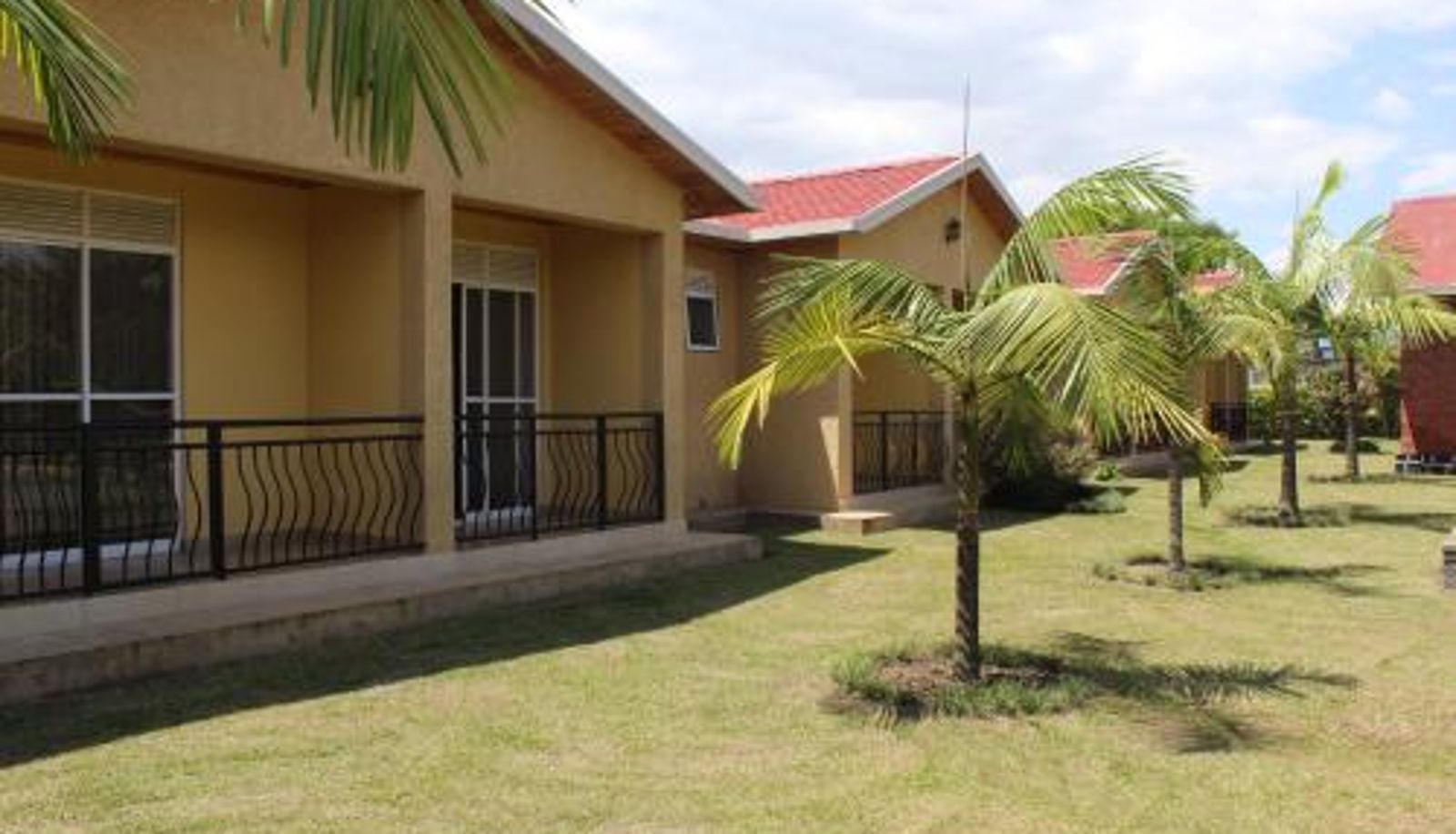Zona exterior del hotel - The Garden Place Hotel