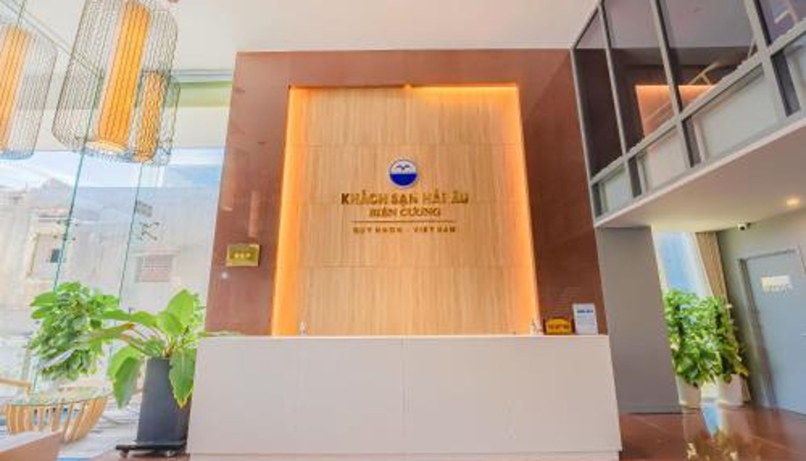 Reception - HẢI ÂU BIÊN CƯƠNG