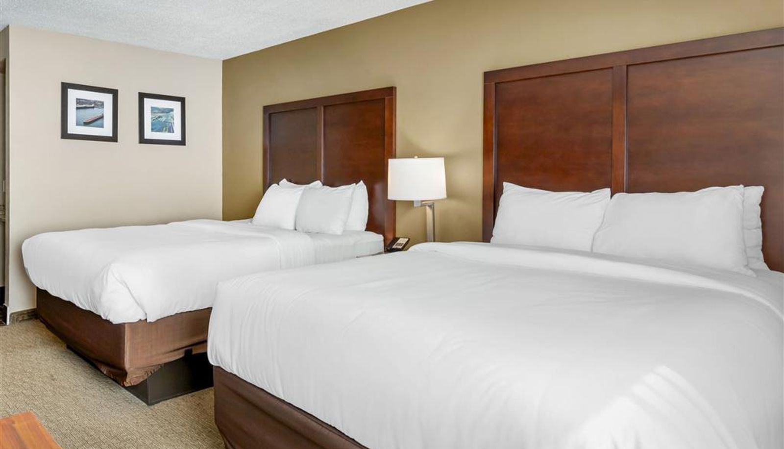 Zimmer - Comfort Inn Sault Ste. Marie MI